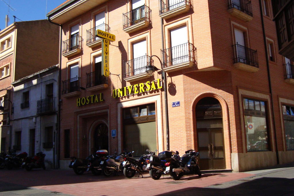 Hostal Universal 베나벤테 외부 사진